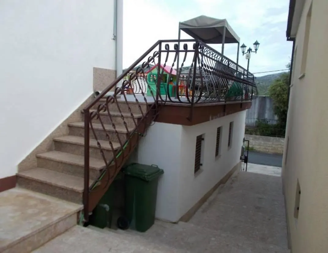 Apartment Villa Pandza Seget Vranjica